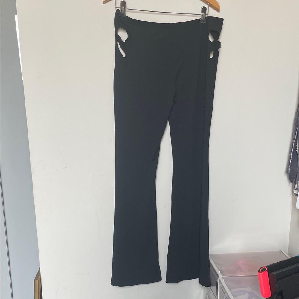 SHEIN Elegant Black Flare Pants with Cut-Outs